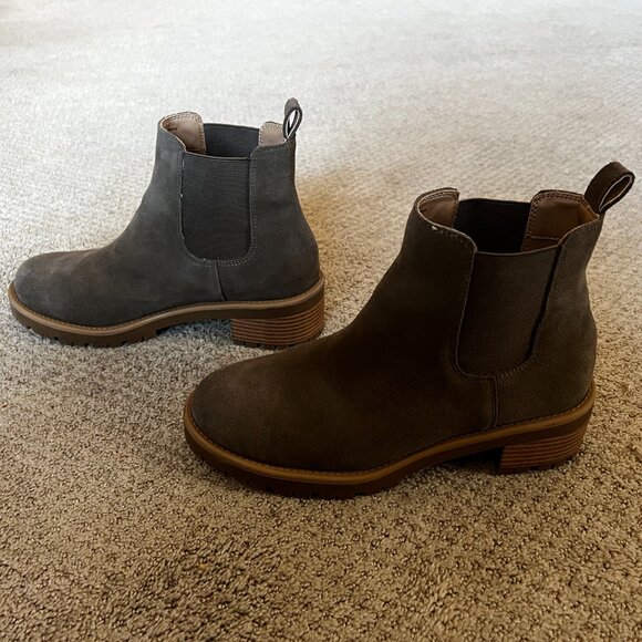 Blondo Mayes Waterproof Chelsea Boot - women's size 9 - Picture 7 of 7